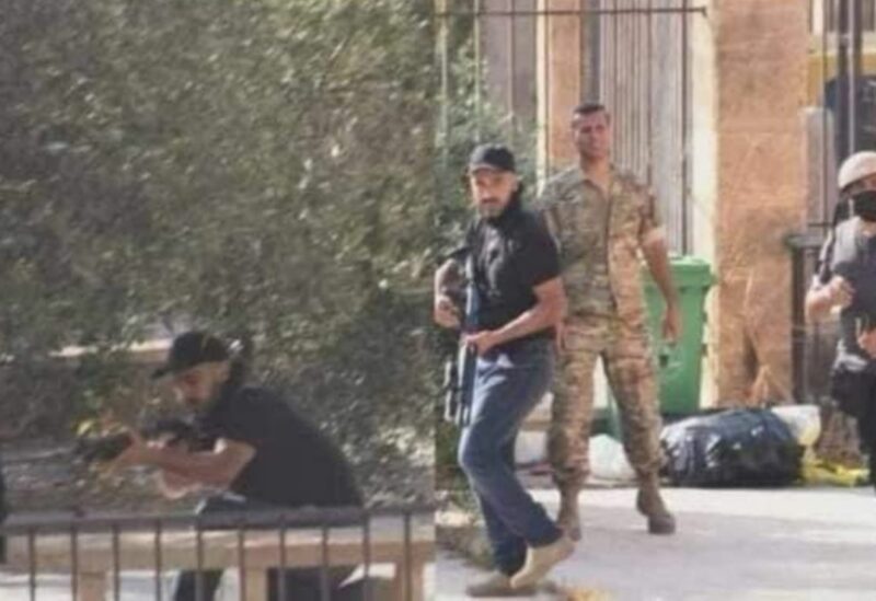 عناصر أمنية بلباس مدني تطلق النار على المتظاهرين