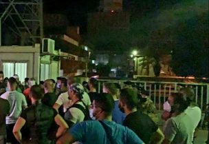 اقفال الطريق البحرية أمام معمل الزوق الحراري