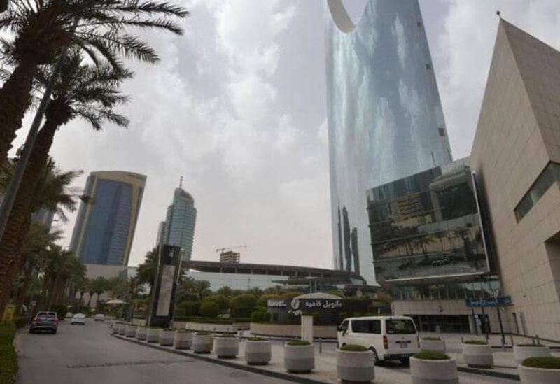 السعودية تسمح بدخول المواطنين عبر المنافذ الحدودية البرية