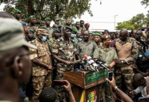 القادة العسكريين الذين دبروا انقلاب مالي