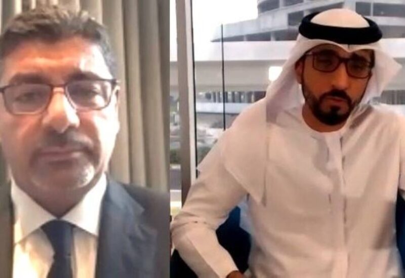 رئيس تحرير "الرؤية" يحاور الحريري عبر الانترنت