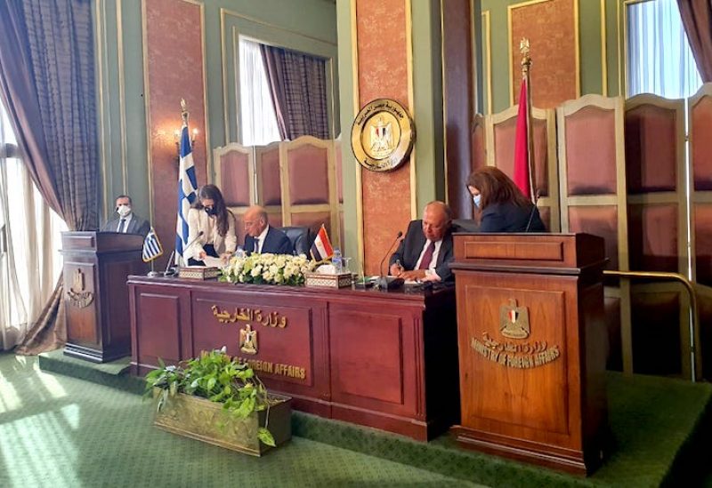 خلال توقيع اتفاقية ترسيم الحدود بين مصر واليونان