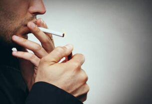 التدخين -تعبيرية