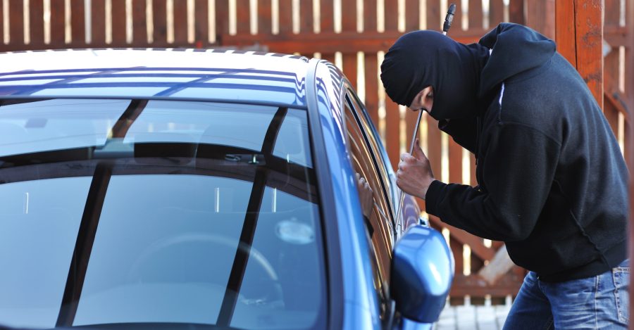 سيارات اللبنانيين المسروقة قطع غيار من سوريا إلى العراق