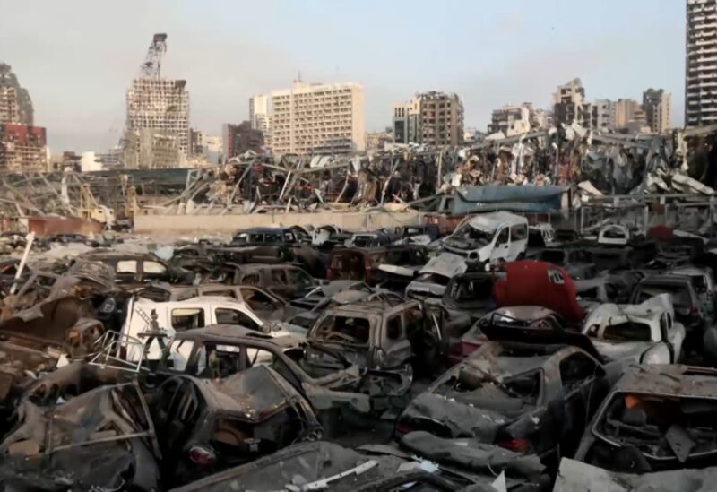 سيارات متضررة من جراء انفجار مرفأ بيروت