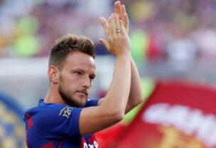 إيفان راكيتيتش يرحل عن برشلونة بعد 6 مواسم