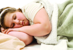 اضطرابات النوم قد تفقد الشخص التحكم في شهيته