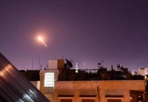 الدفاعات السورية تتصدى لهجمات إسرائيلية-أرشيفية
