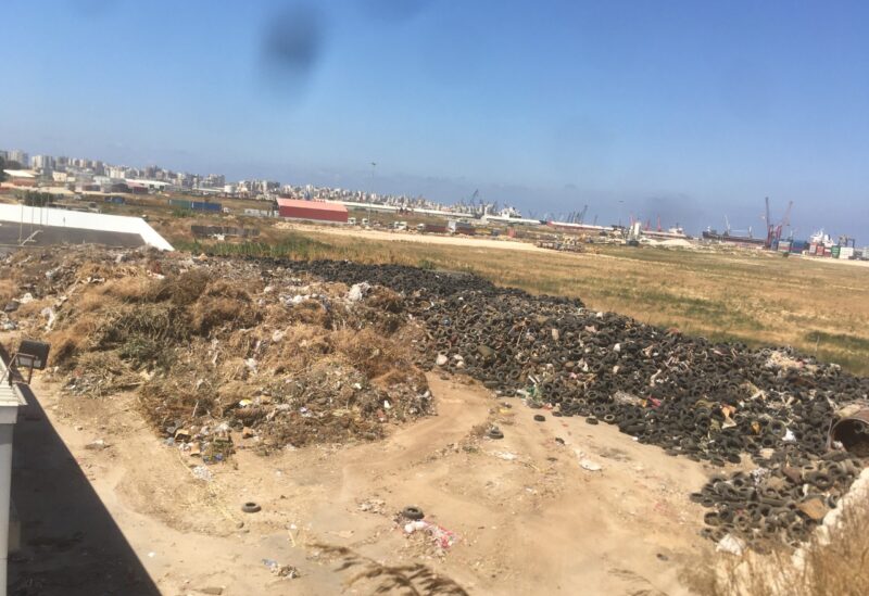 تحذير من تخزين إطارات خلف معمل فرز النفايات في طرابلس
