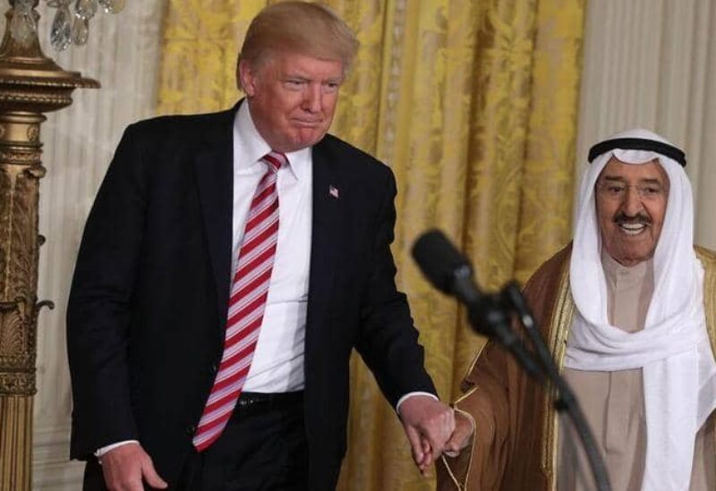 ترامب يمنح أمير الكويت وسام الاستحقاق العسكري