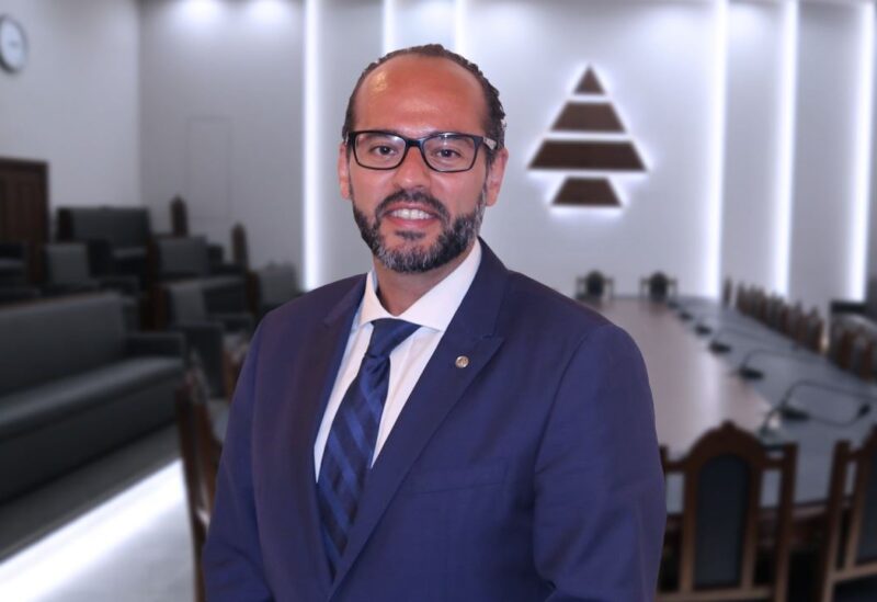 سيرج داغر