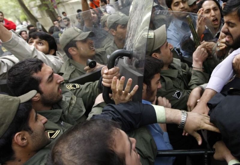 قمع التظاهرات في ايران