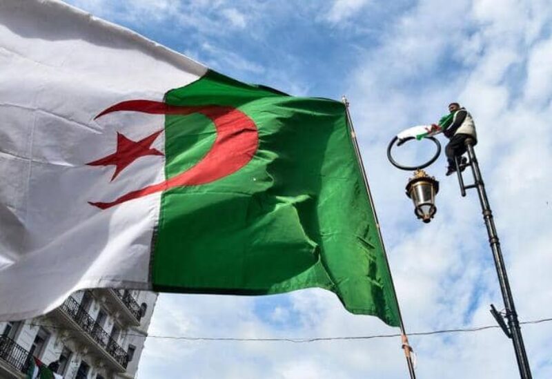 موافقة البرلمان بالإجماع على مشروع تعديل الدستور
