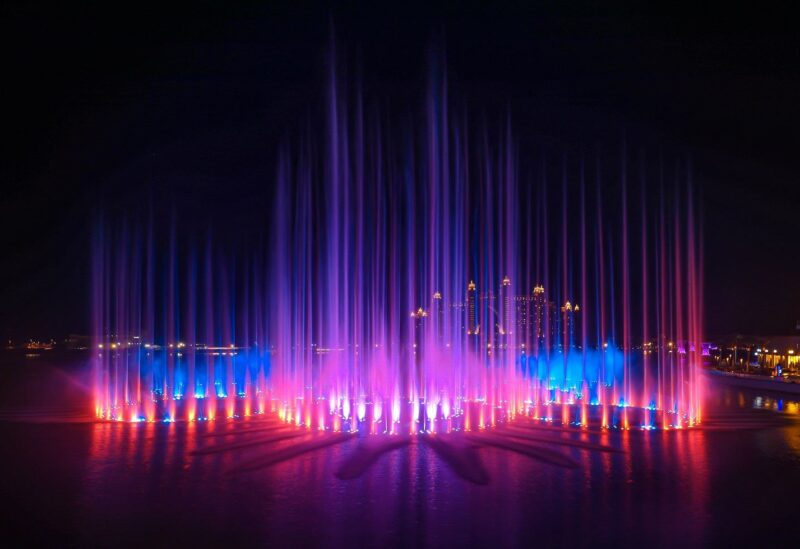 دبي تسجل رقماً قياسياً لأكبر نافورة في العالم
