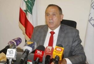 وزير الصناعة في حكومة تصريف الأعمال عماد حب الله