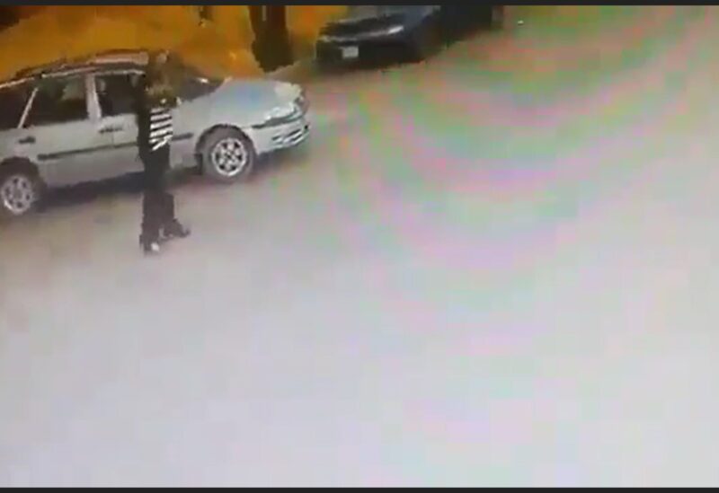 لبناني يطلق النار على نفسه