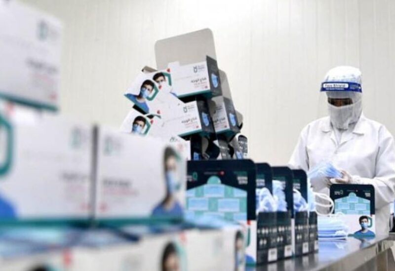 السعودية تشهد تراجعا في إصابات كورونا