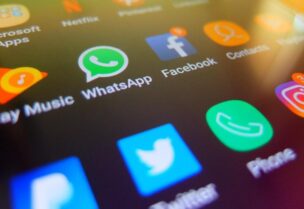تطبيقات التواصل الاجتماعي