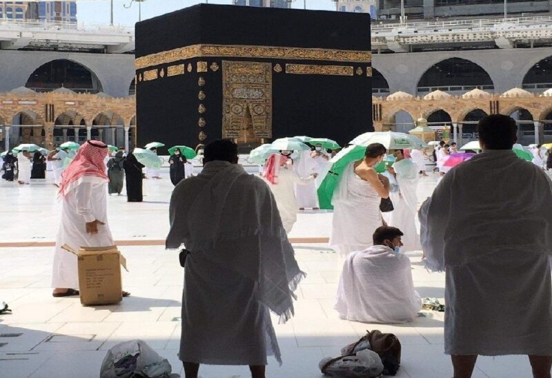 صلاة الجمعة في المسجد الحرام