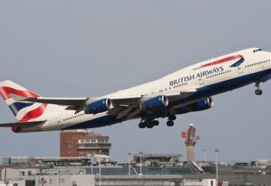 طائرة بوينغ 747 البريطانية