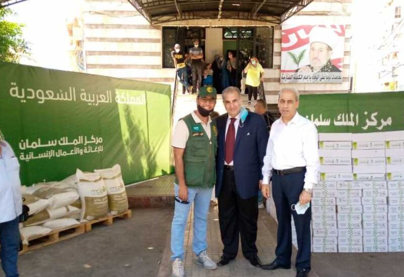 مساعدات غذائية من مركز الملك سلمان لمؤسسات المفتي حسن خالد