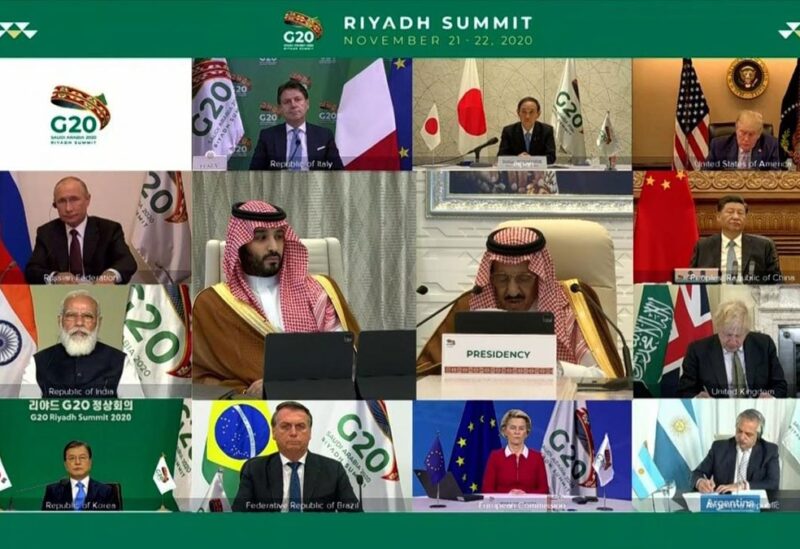 أثناء كلمة الملك سلمان