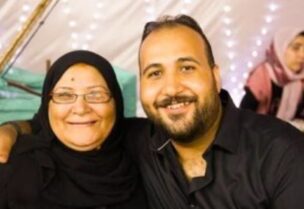 الام وابنها