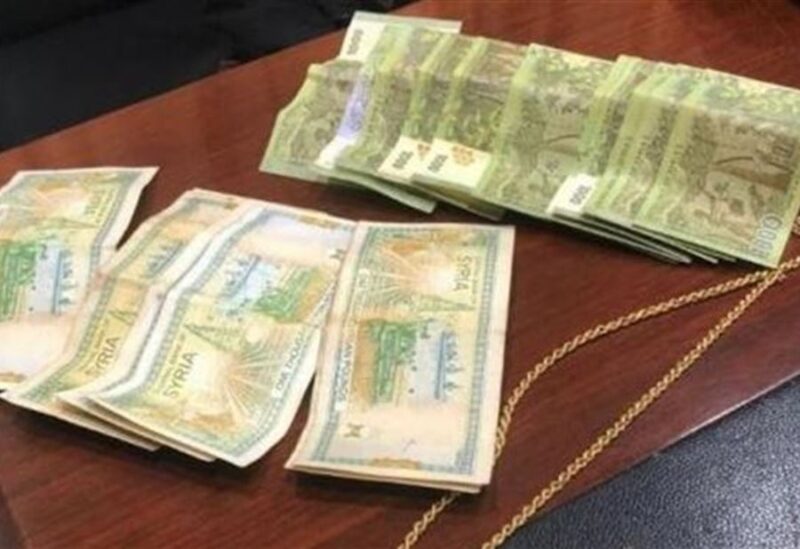 سرقوا سيدة واعتدوا عليها بالضرب