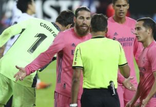 فالنسيا يتفوق على ريال مدريد برباعية
