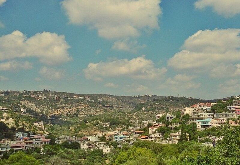 بلدة بحنين