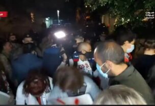اعتصام داعم امام منزل القاضي صوان