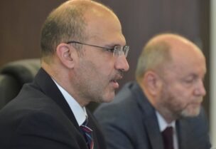 الوزير حمد حسن وبشارة الاسمر