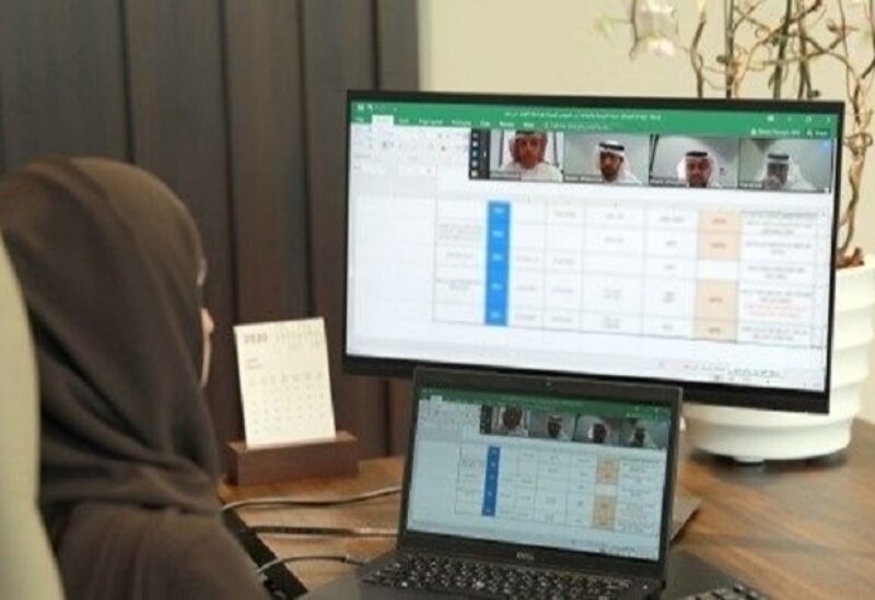 دبي تعتمد نظام العمل عن بعد