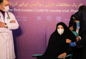 إيران تبدأ تجارب لقاحها المحلي ضد كورونا