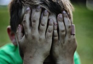 ارتفاع ظاهرة تعذيب الأطفال في بعض المجتمعات