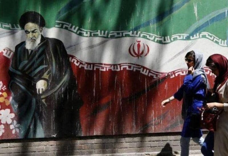 ارتفاع معدلات الفقر والبطالة في إيران