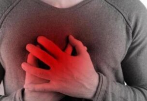 أسباب الحموضة وكيفية علاجها في المنزل