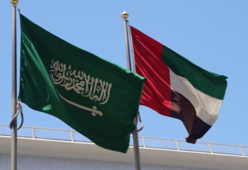 علم السعودية والإمارات