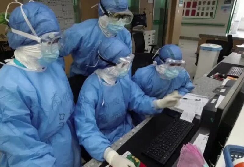 طب وصحة – “فايزر” و”بايونتك” توقفان تجربة لقاح كوفيد-19 في أمريكا بسبب قلة عدد المشاركين