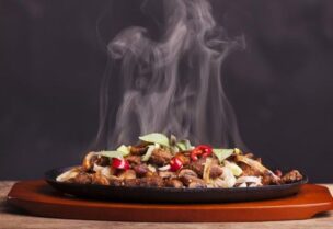 الطعام الساخن يقلل من شهية الإفراط بالأكل