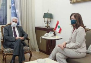 شيا ووزير الخارجية