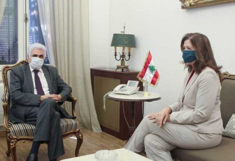 شيا ووزير الخارجية