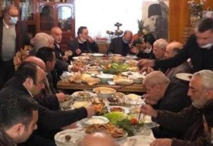 صورة الغداء التي استفزت اللبنانيين