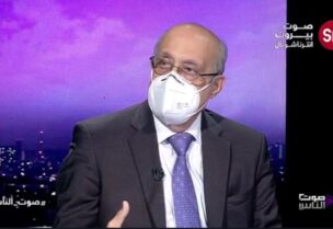 نقيب الأطباء شرف أبو شرف