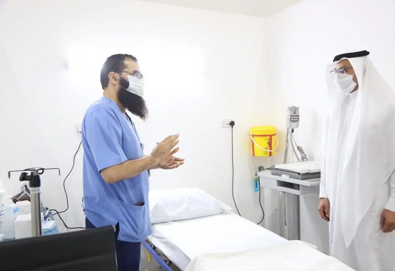 الصحة السعودية تبدأ حملة التطعيم ضد كورونا في مكة