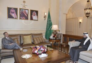 السفير السعودي والسفير الياباني في بيروت