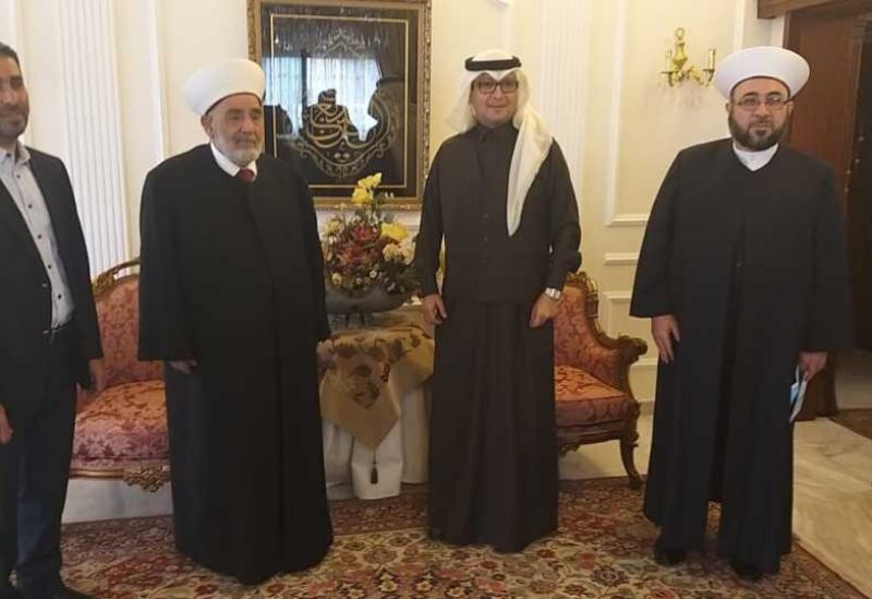 المفتي الجوزو خلال استقباله السفير السعودي