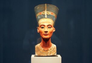 نفرتيتي