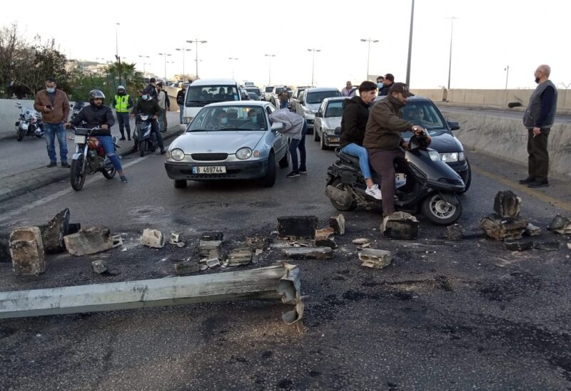قطع الطريق في خلدة
