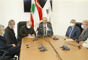 اجتماع برئاسة وزير الصحة حمد حسن